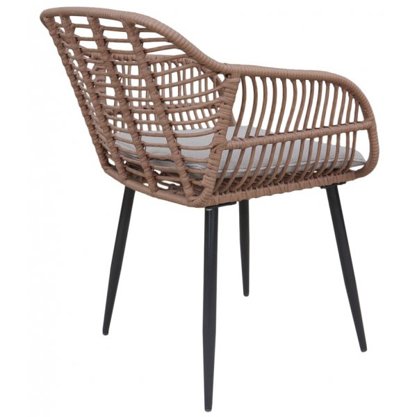 Balkongset med 2 stolar och ett bord