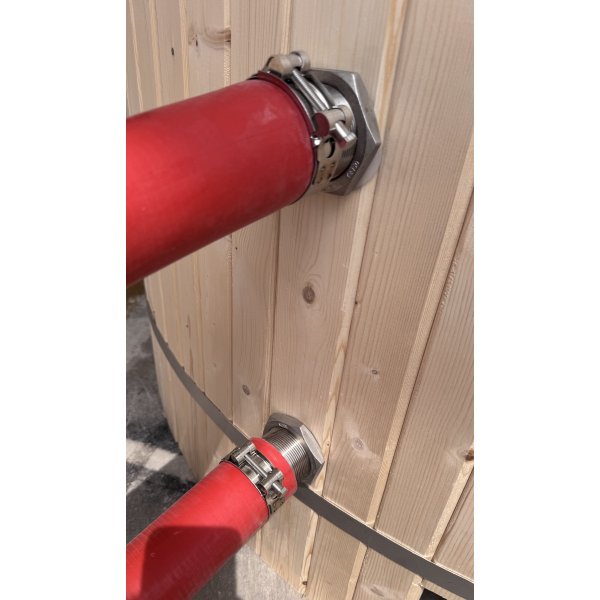 Badtunna f�r 4-6 personer med elduppv�rmning - �180 cm