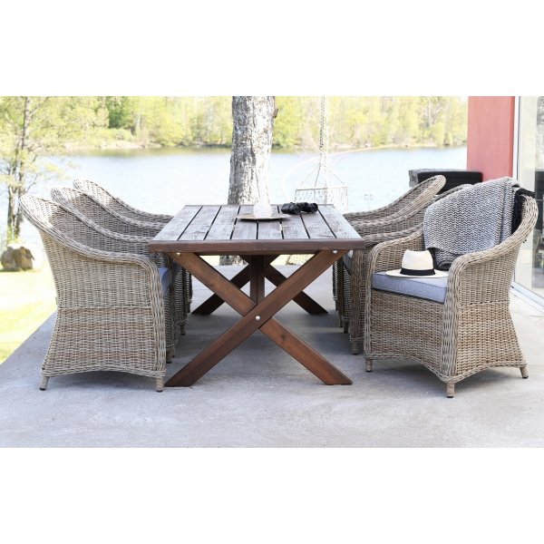 Oxford - Brunbetsat träbord 220cm Oxford - Brunbetsat träbord 220cm