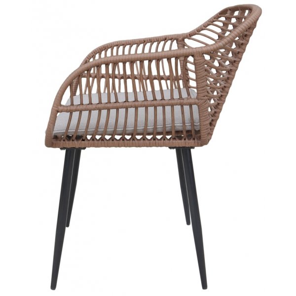 Balkongset med 2 stolar och ett bord