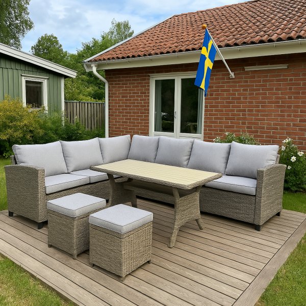 Tor utegrupp med bord i rotting och tv� stycken pallar - Natur