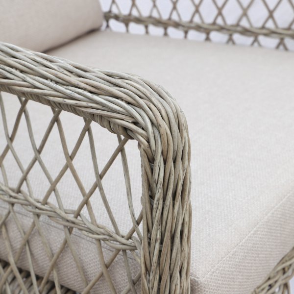 H�rn�sand utegrupp; soffa med tv� f�t�ljer och bord